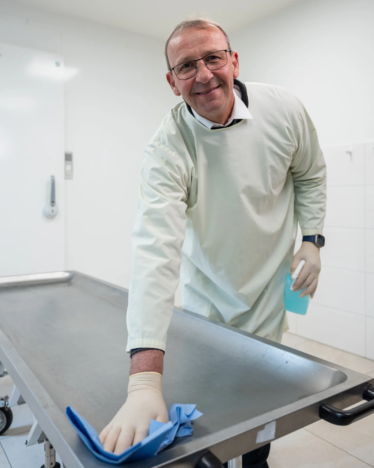 Werner Hettwer bei der Versorgung und Überführung